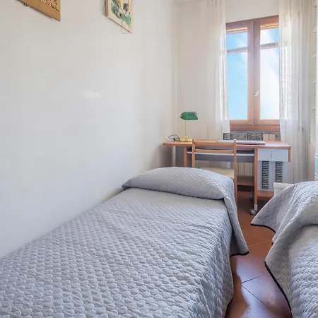 La Bouganville - House With Garden Dei Marmi, Toscana