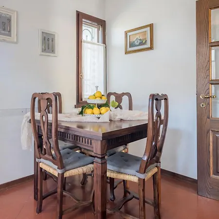 La Bouganville - House With Garden Dei Marmi, Toscana