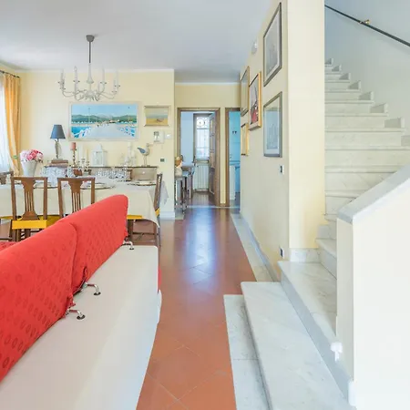 La Bouganville - House With Garden Dei Marmi, Toscana Apartment